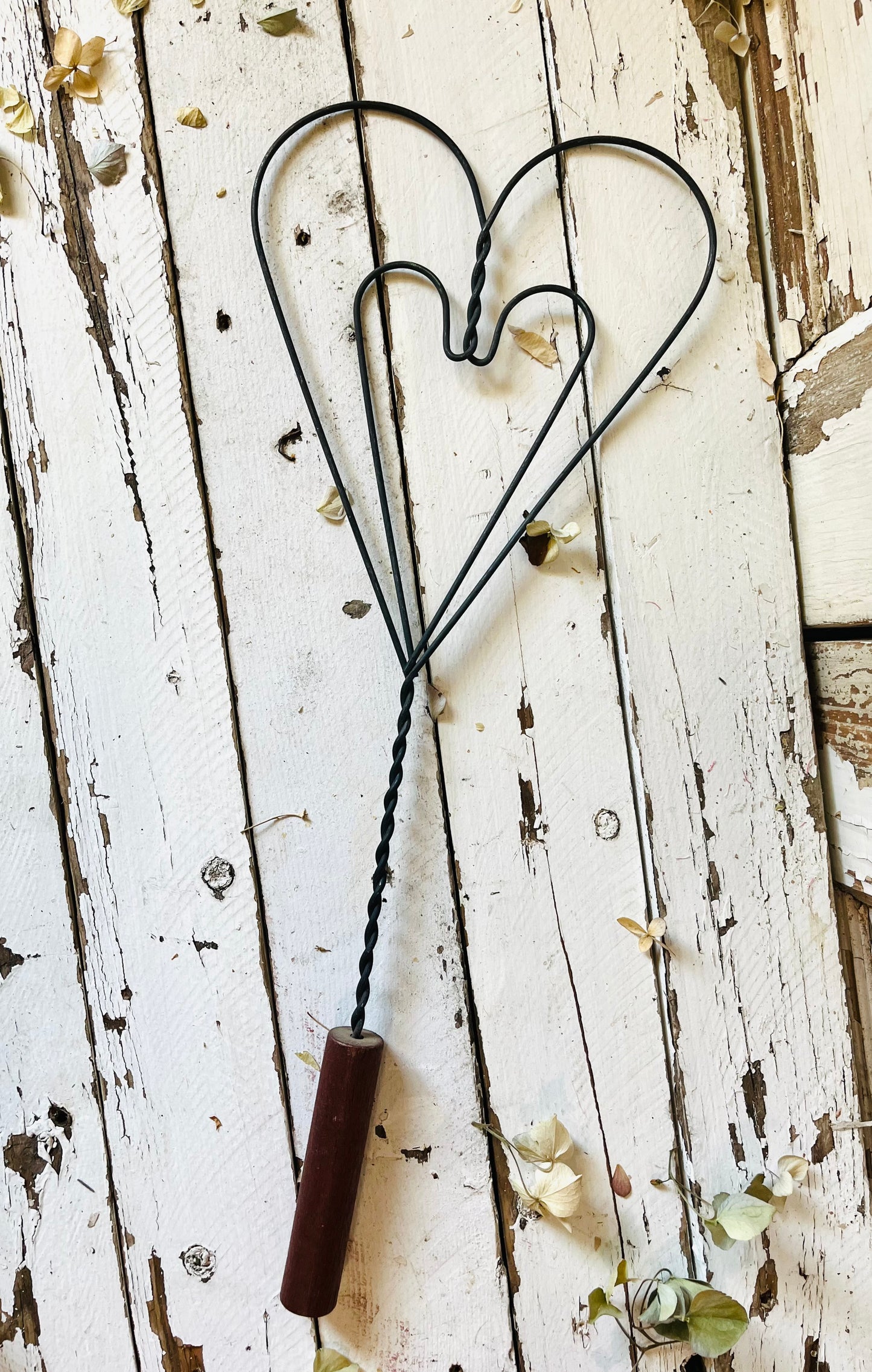 Wire Rug Heart Beater