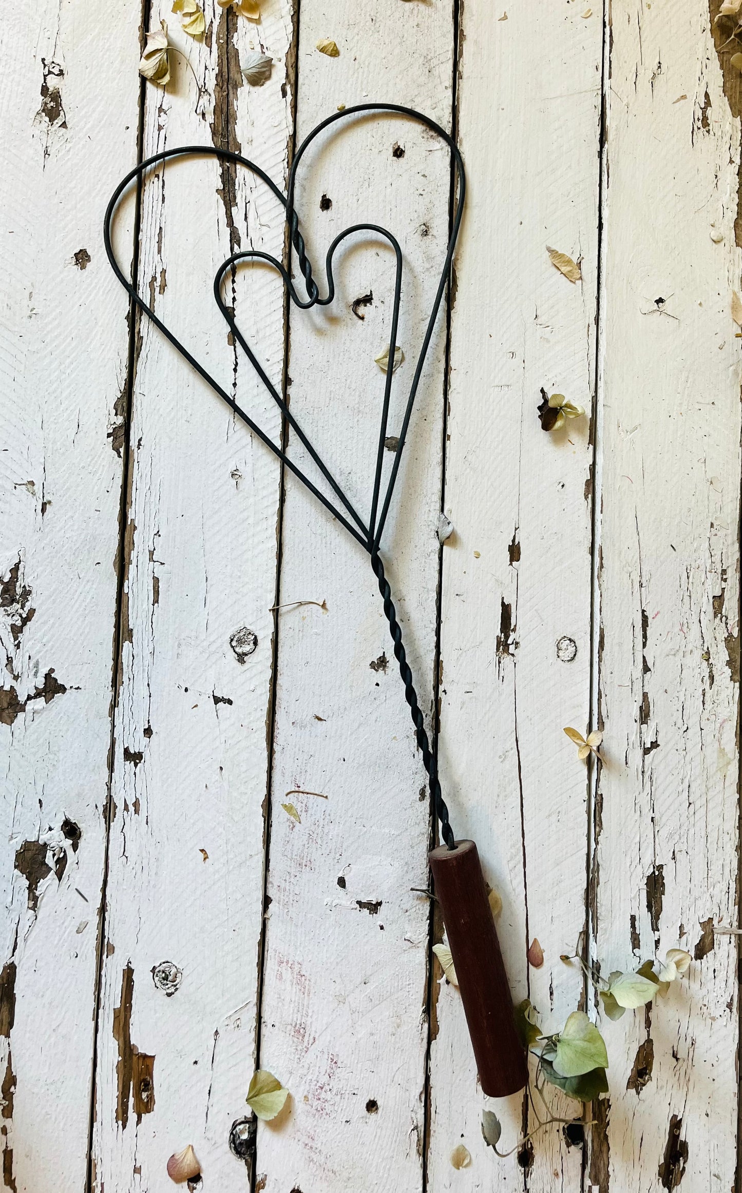 Wire Rug Heart Beater